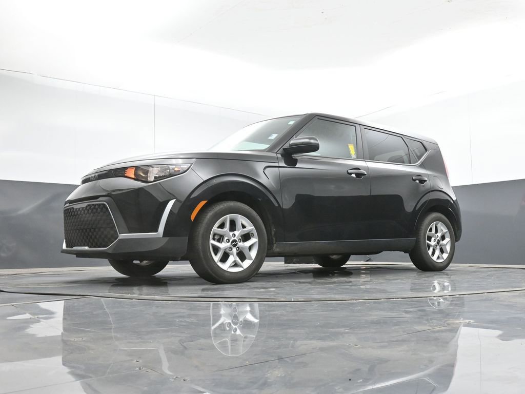 Used 2025 Kia Soul LX w/ LX Technology Package image 36