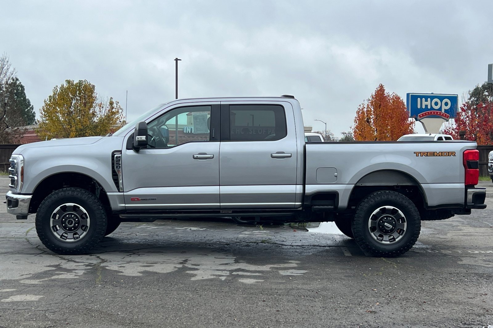 Certified 2024 Ford F250 Lariat w/ Tremor Off-Road Package image 7