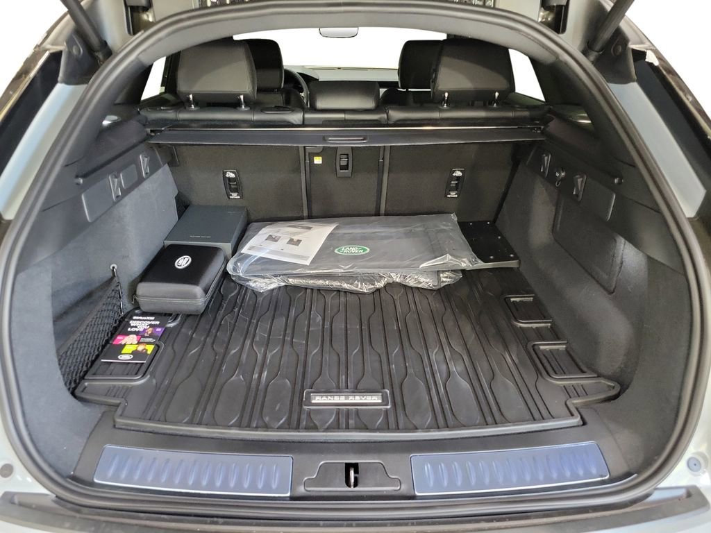 New 2026 Land Rover Range Rover Velar Dynamic SE image 28
