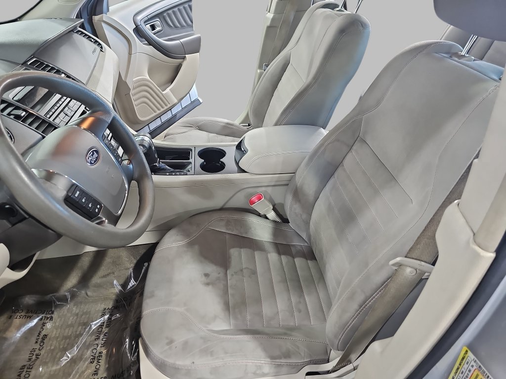 Used 2012 Ford Taurus SE FWD image 17