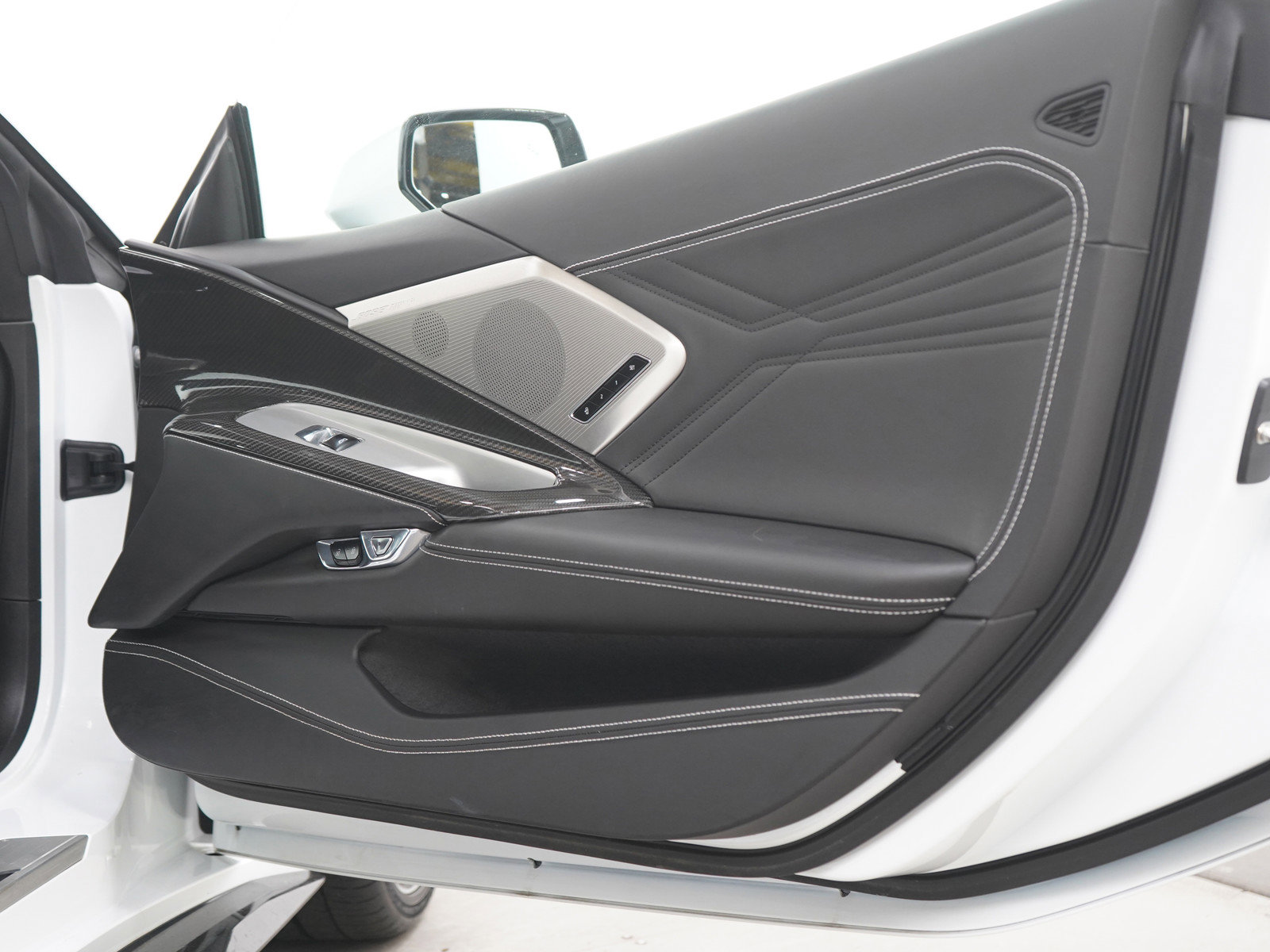 Used 2024 Chevrolet Corvette E-Ray AWD/4WD image 11