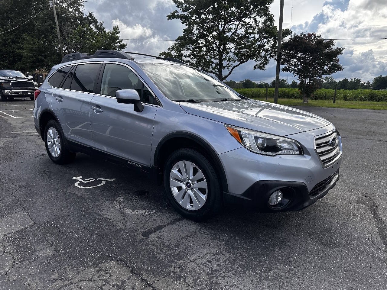 Used 2016 Subaru Outback 2.5i Premium w/ Protection Package #2 AWD/4WD image 1
