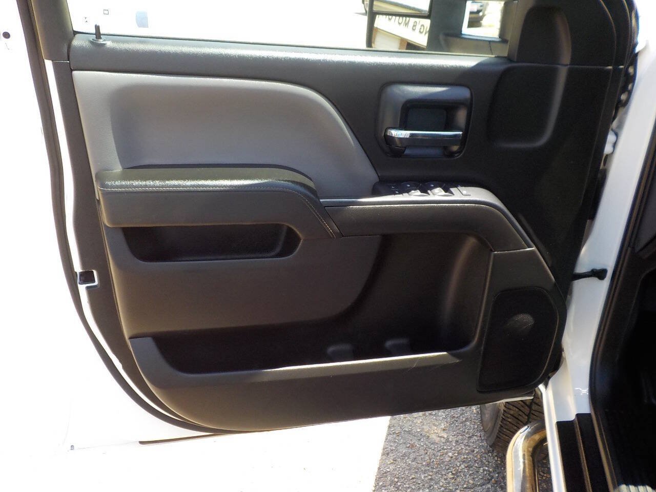 Used 2015 Chevrolet Silverado 2500 W/T AWD/4WD image 14