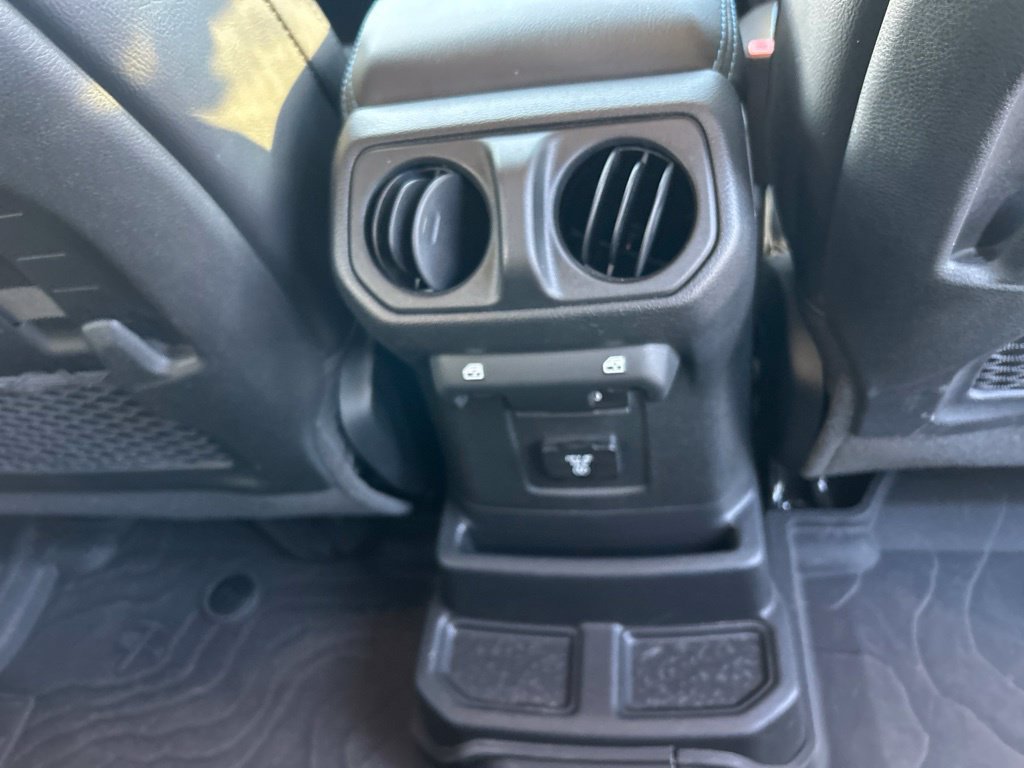 Used 2023 Jeep Wrangler Unlimited Rubicon 4xe w/ Safety Group AWD/4WD image 30