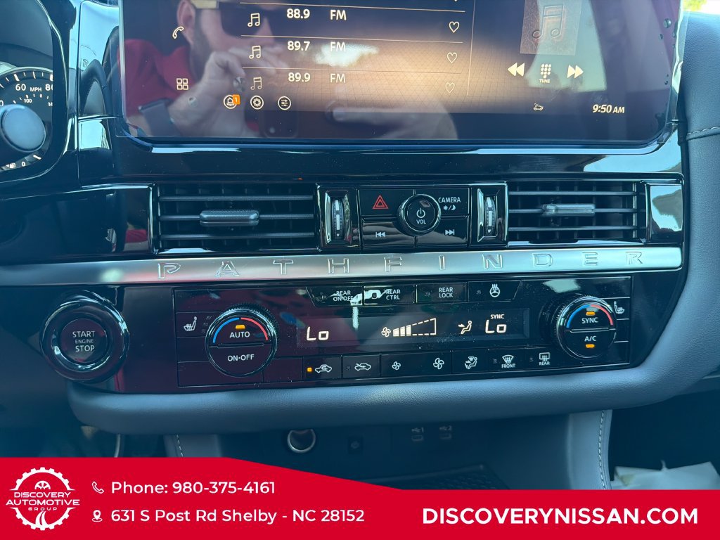 New 2026 Nissan Pathfinder SV w/ SV Premium Package FWD image 18