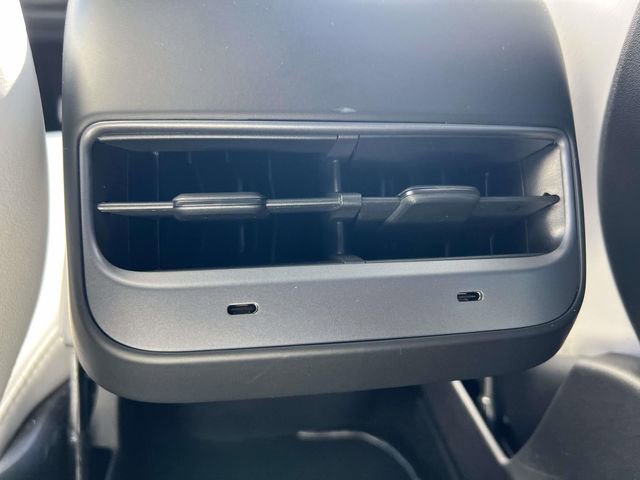 Used 2022 Tesla Model 3 Performance image 13