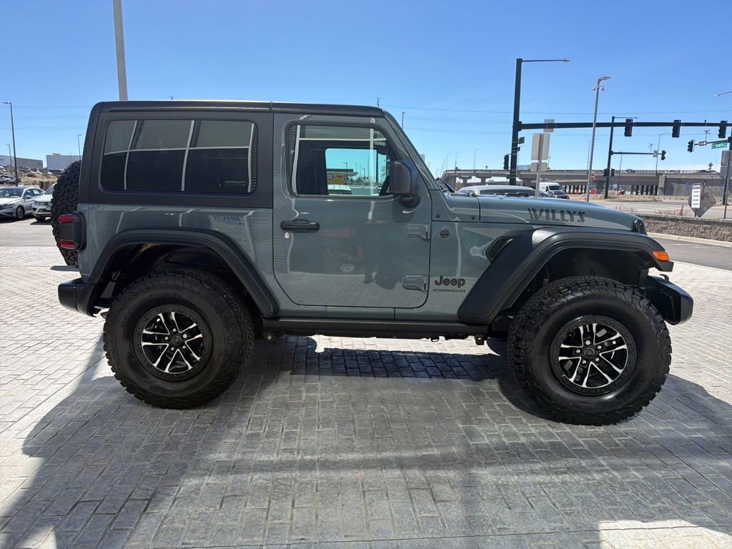 Used 2025 Jeep Wrangler Willys image 6