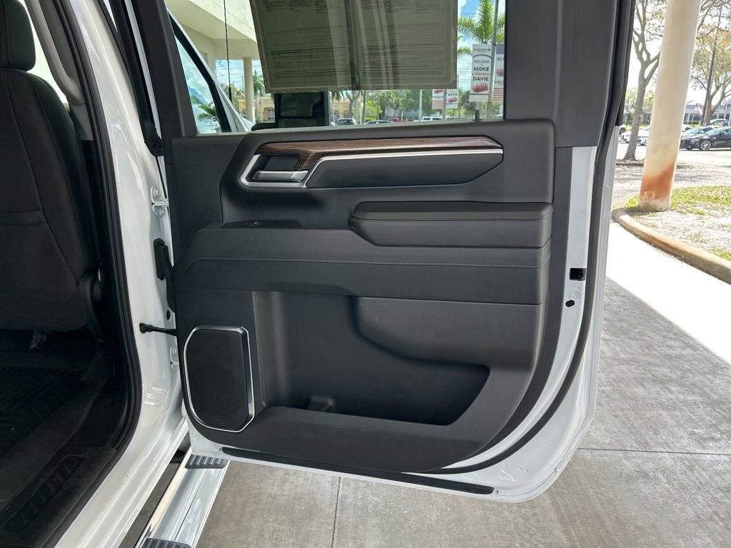 Used 2024 Chevrolet Silverado 2500 LT image 34