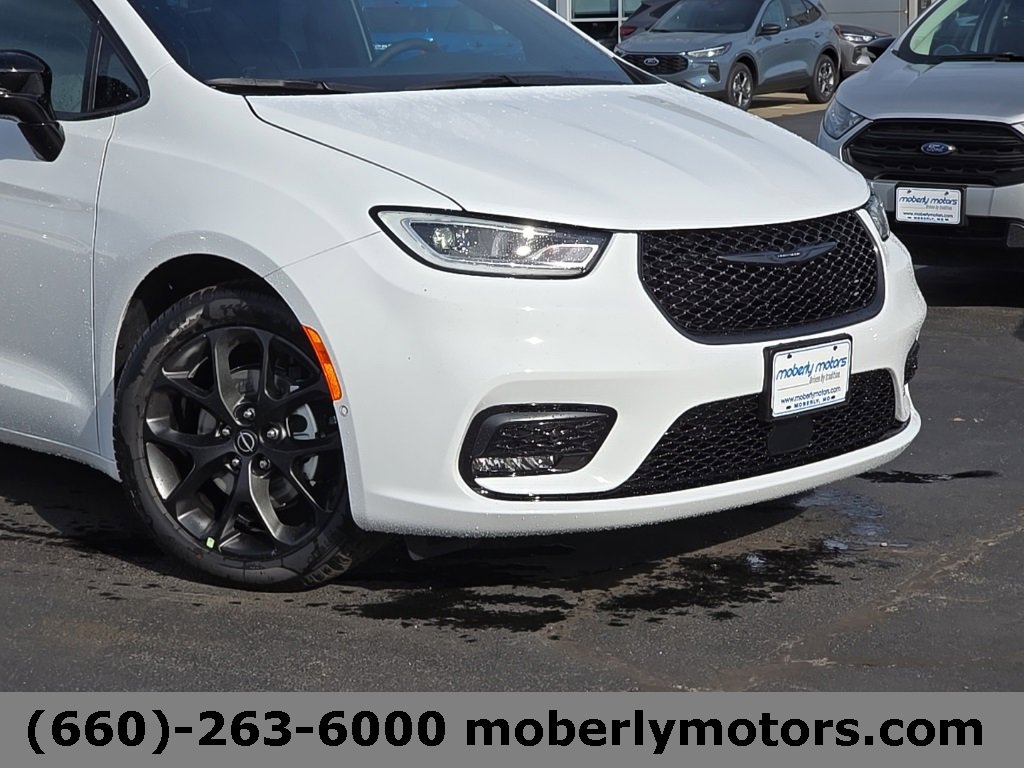 New 2026 Chrysler Pacifica Limited w/ S Appearance Package image 76