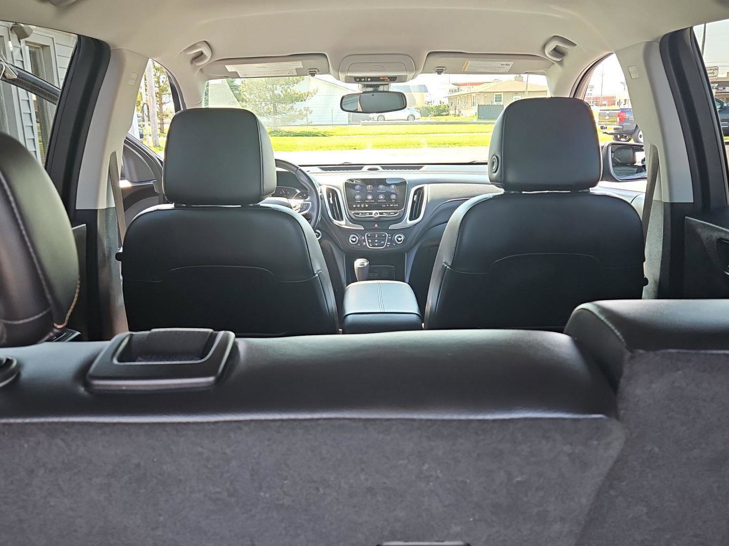 Used 2020 Chevrolet Equinox Premier w/ Premier Redline Edition FWD image 25