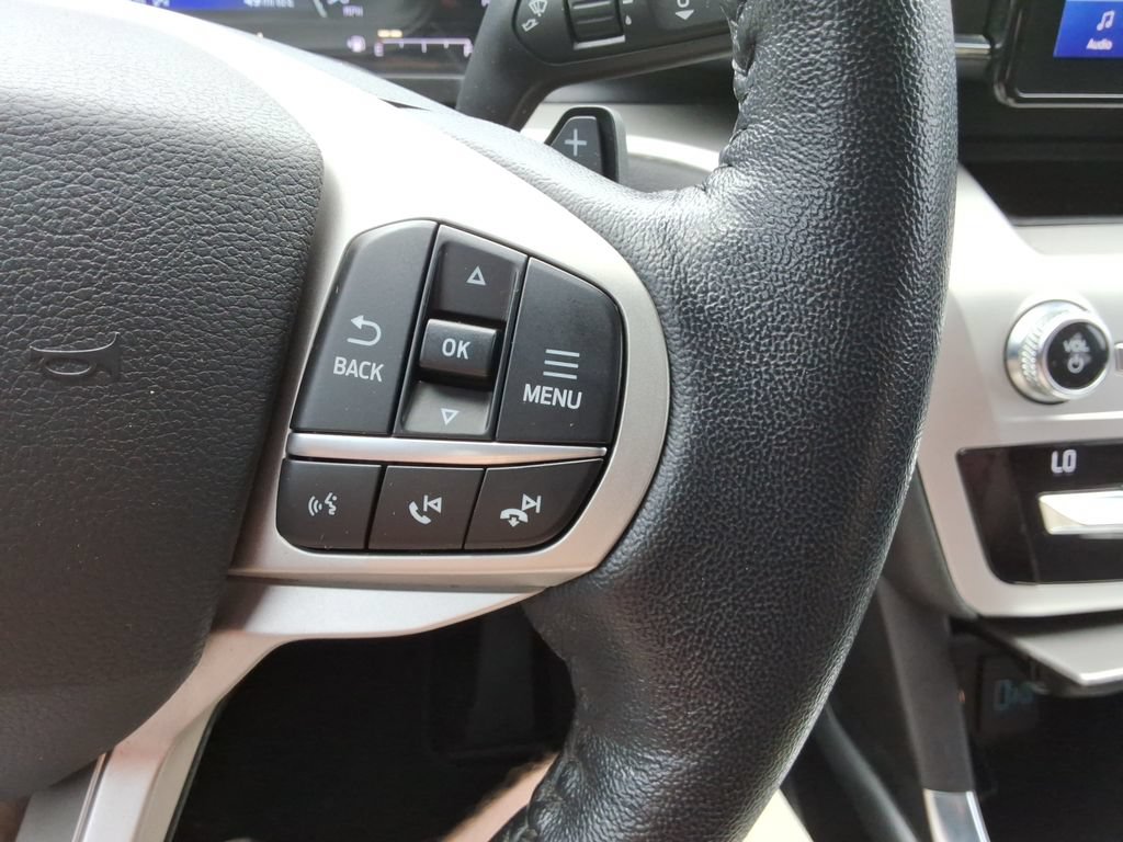 Used 2020 Ford Explorer XLT w/ Equipment Group 202A RWD image 26