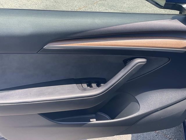 Used 2022 Tesla Model 3 Long Range AWD/4WD image 19