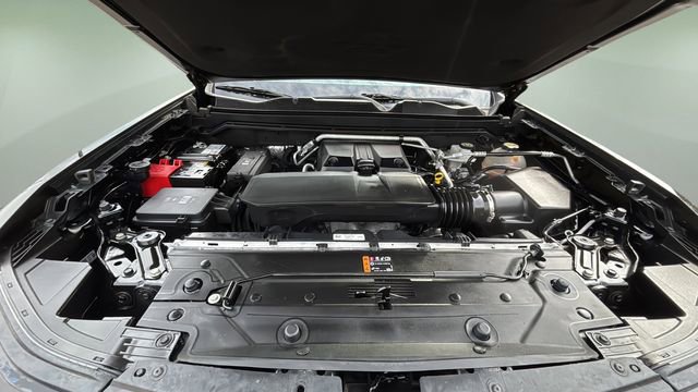 Used 2024 Chevrolet Colorado Trail Boss w/ Technology Package image 32