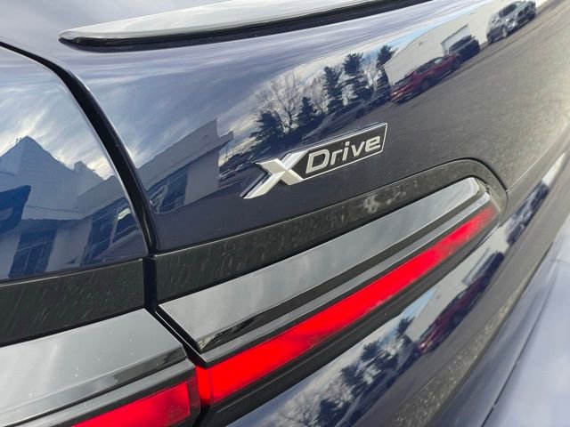 Used 2026 BMW 740i xDrive w/ Premium Package AWD/4WD image 33