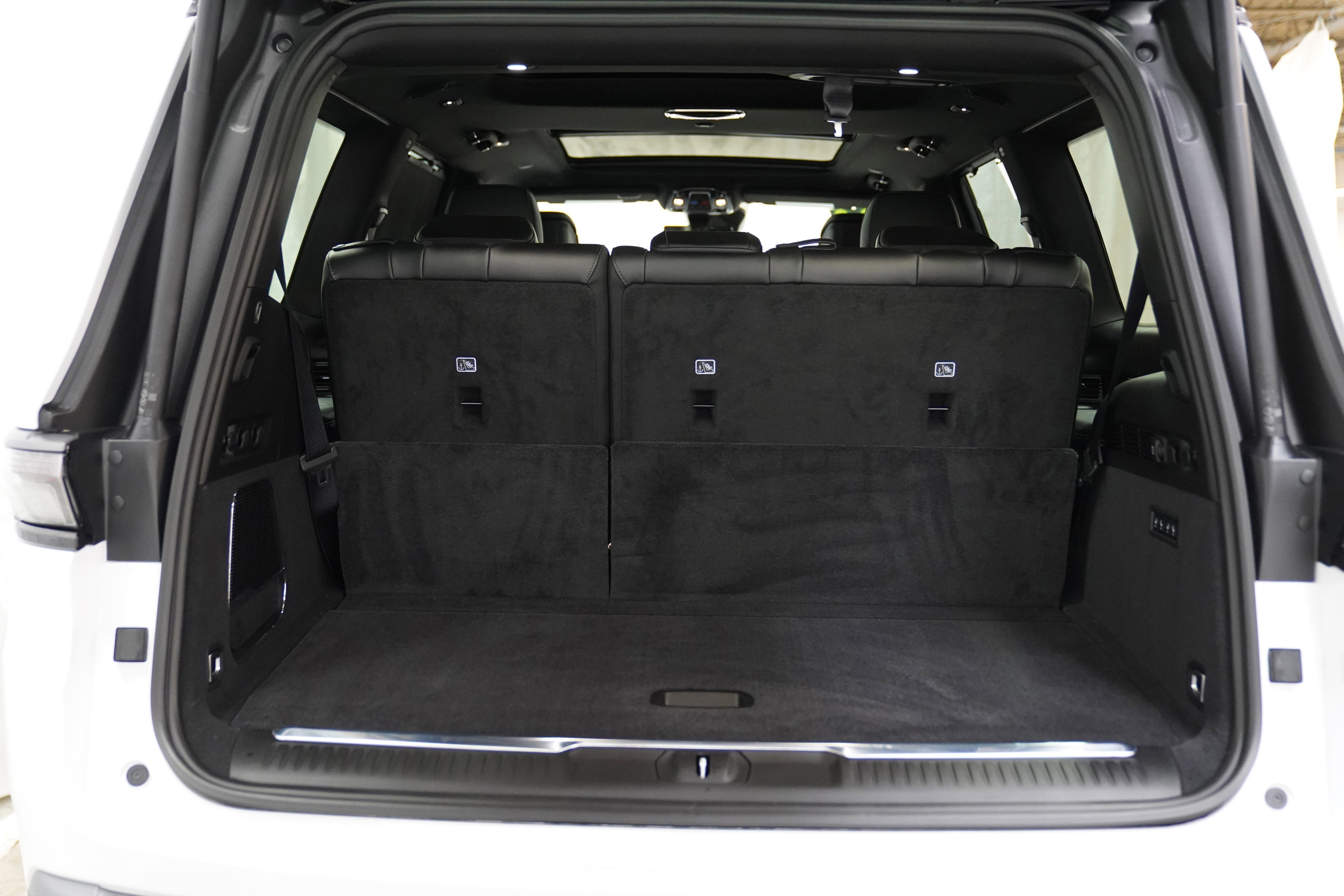 New 2026 Jeep Grand Wagoneer Summit image 9