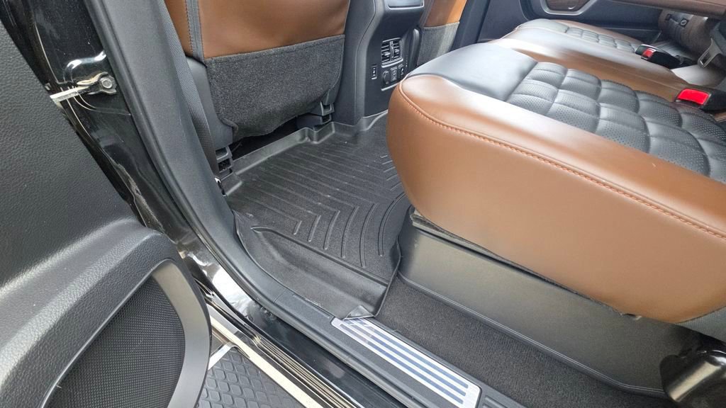 Used 2019 Nissan Titan Platinum Reserve image 20