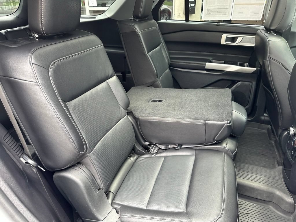 Certified 2021 Ford Explorer Limited w/ Equipment Group 301A AWD/4WD image 26
