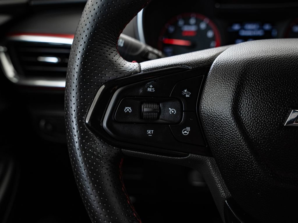 Used 2023 Chevrolet TrailBlazer RS w/ Convenience Package image 27