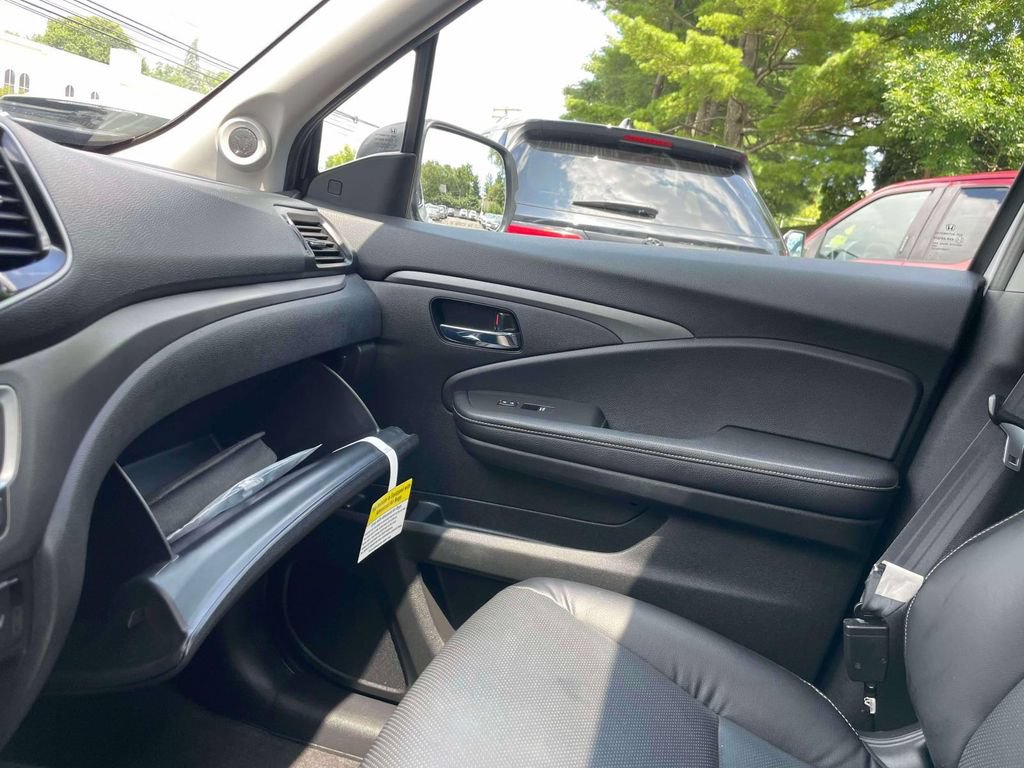 Certified 2025 Honda Ridgeline RTL image 35