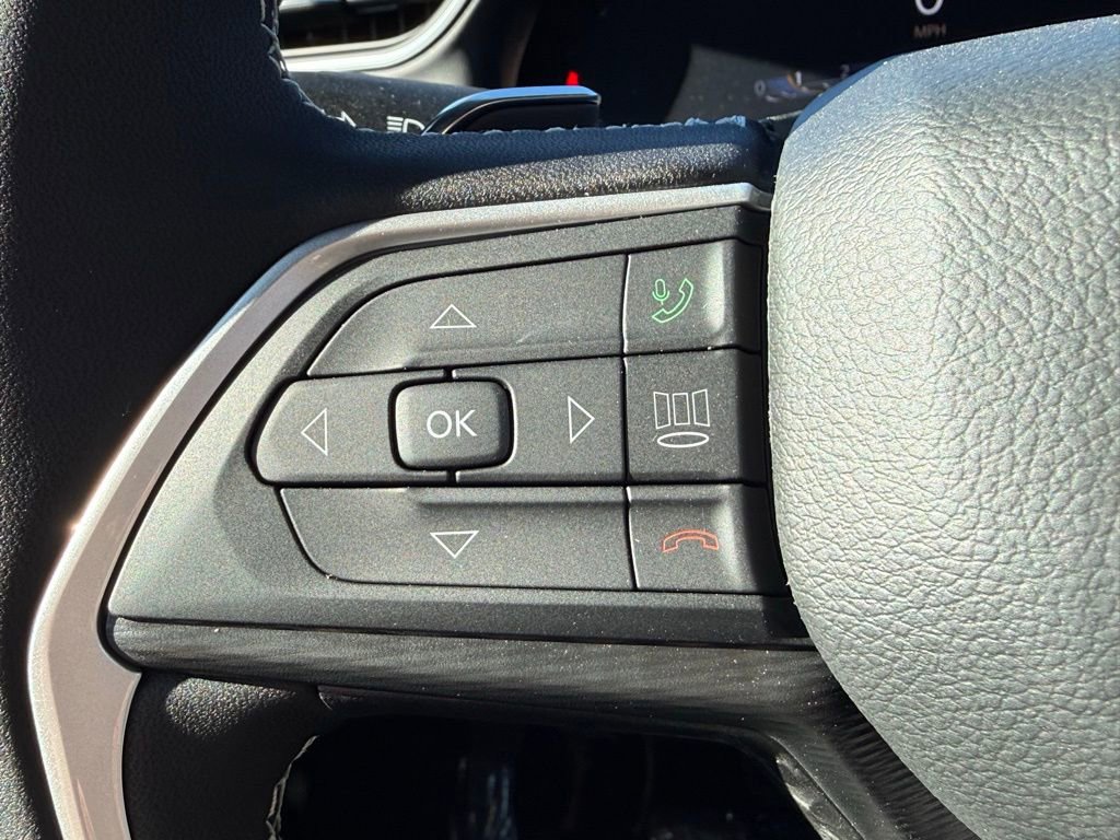 New 2025 Jeep Grand Cherokee Laredo w/ Trailer Tow Package image 16