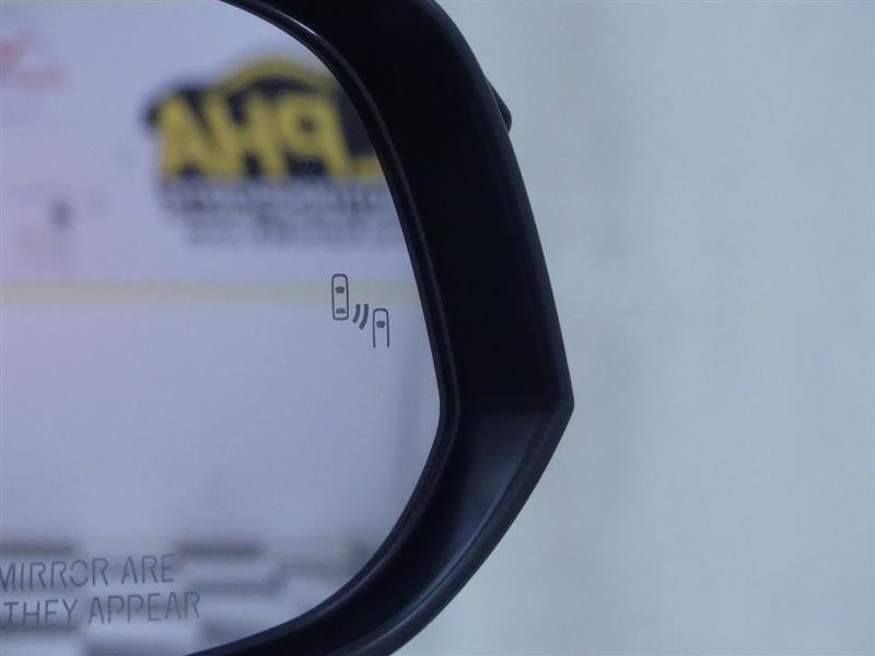 Used 2021 Toyota Venza XLE image 26