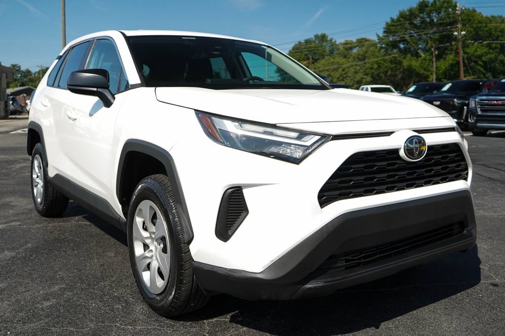 Used 2023 Toyota RAV4 LE FWD image 38