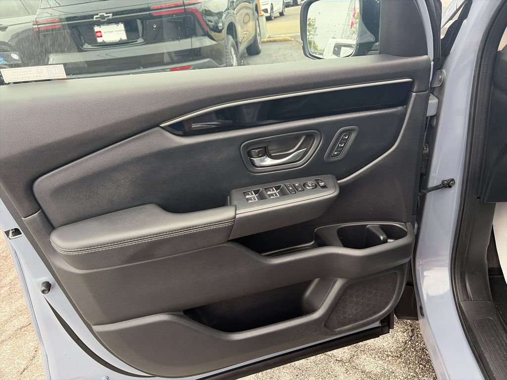 Used 2023 Honda Pilot Touring image 12