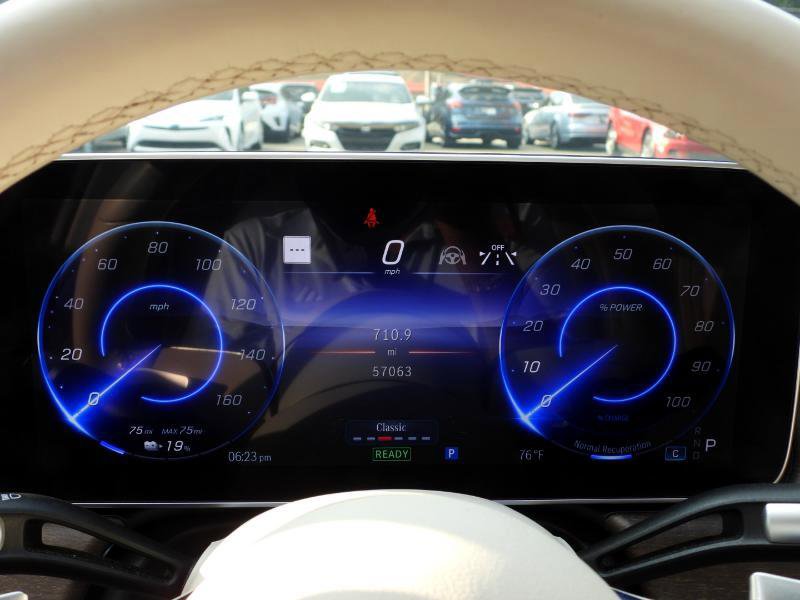 Used 2022 Mercedes-Benz EQS 450+ Sedan image 72