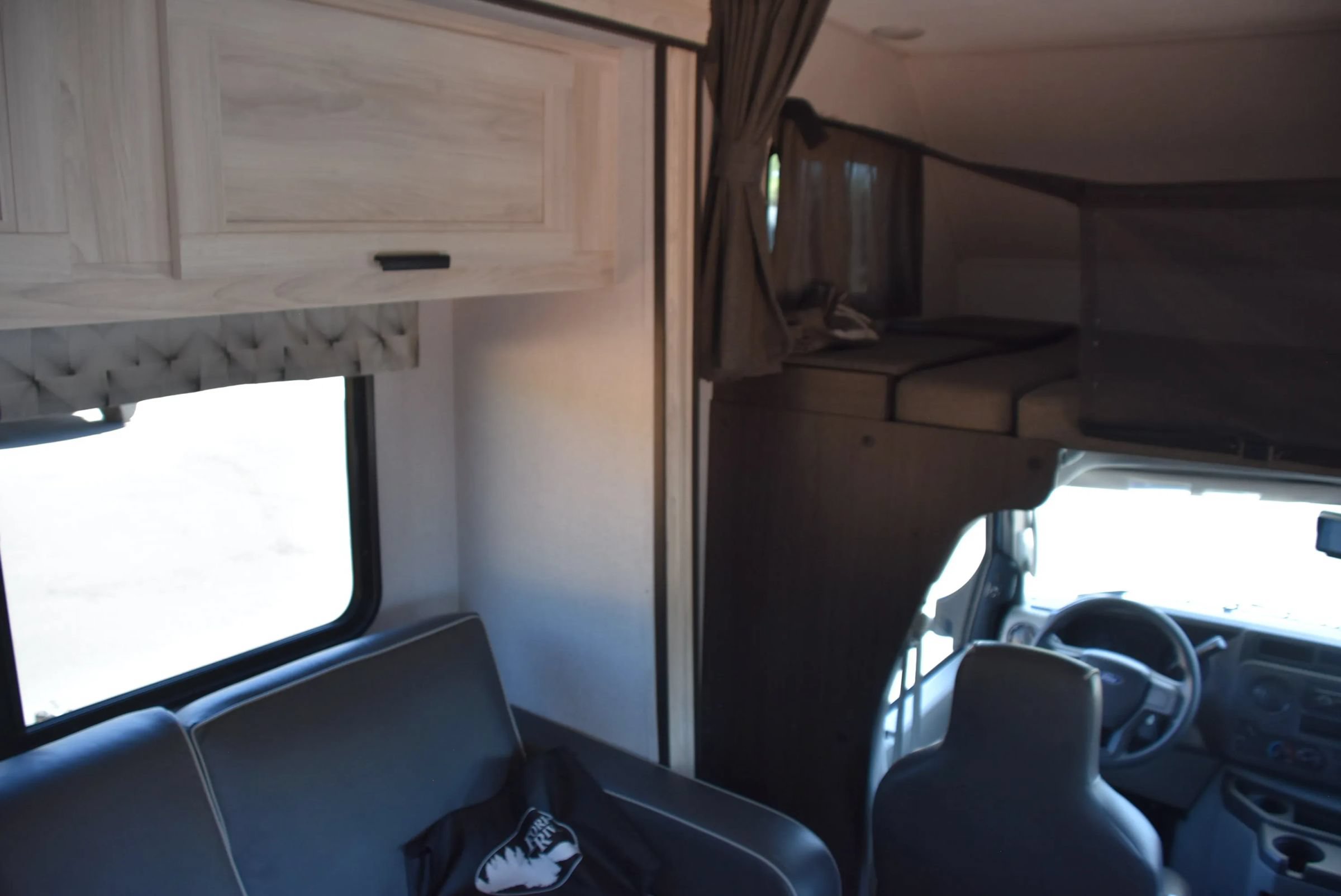 Used 2022 Ford E-450 and Econoline 450 Super Duty w/ Motorhome Prep Package RWD image 38