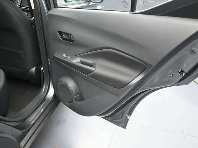 Used 2025 Nissan Kicks Play S image 32