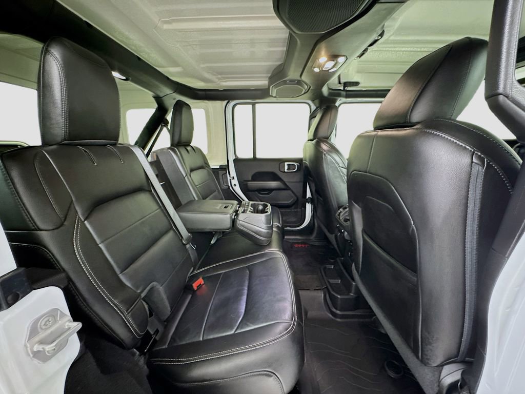 Used 2021 Jeep Wrangler Unlimited Sahara w/ Uconnect 4C Nav & Sound Group image 19