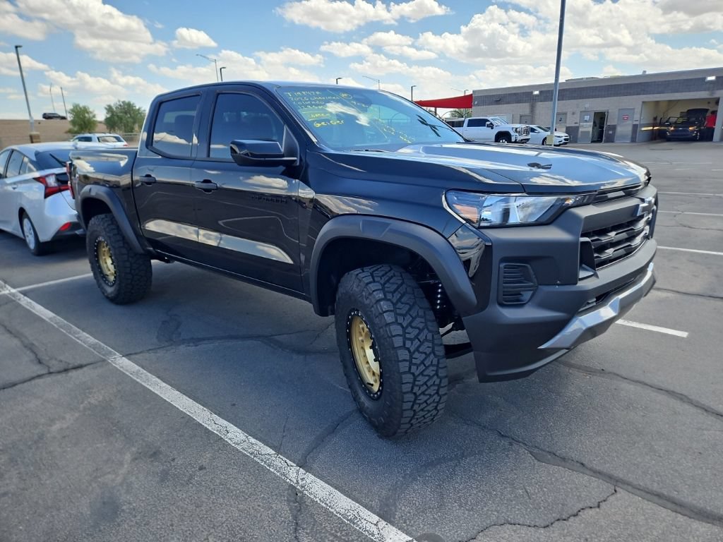 Used 2026 Chevrolet Colorado Trail Boss AWD/4WD image 4