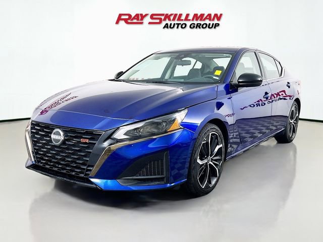 Used 2024 Nissan Altima 2.5 SR FWD image 3