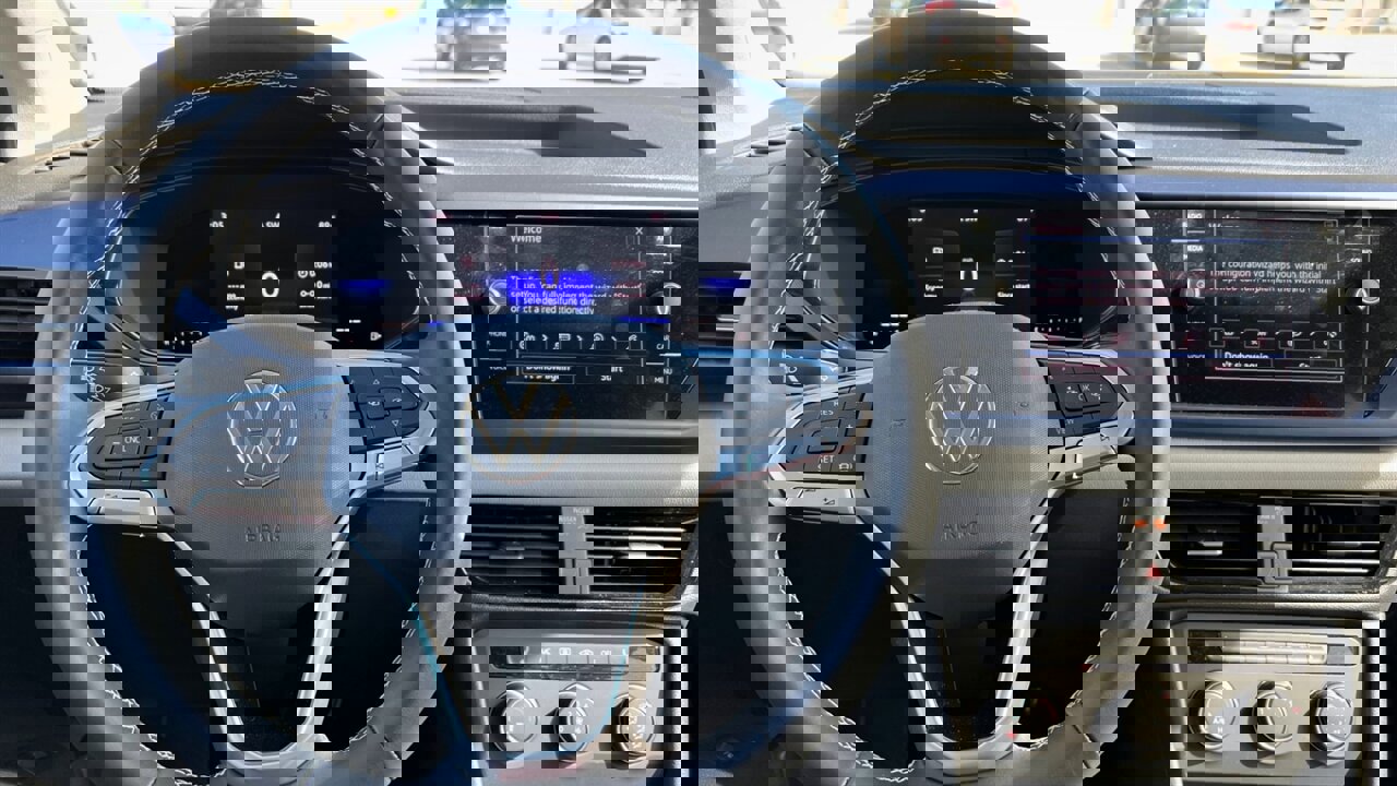 Used 2022 Volkswagen Taos SE image 9