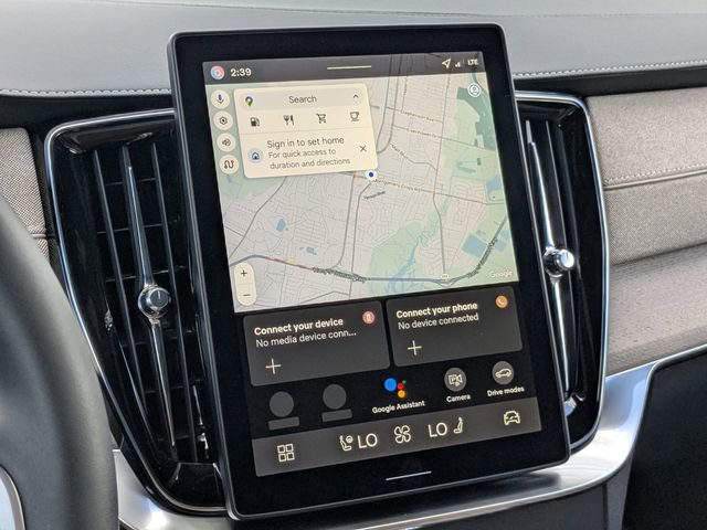 New 2026 Volvo XC90 B6 Plus w/ Protection Package Premier image 25