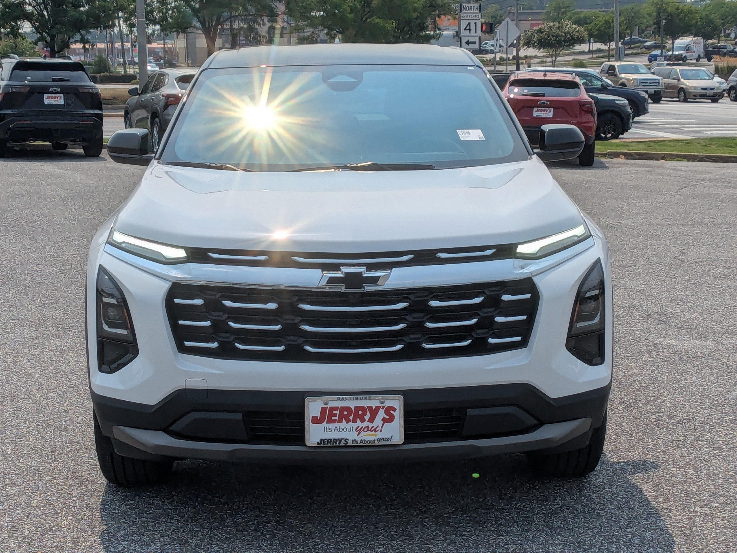 New 2027 Chevrolet Equinox LT w/ Convenience Package II AWD/4WD image 2