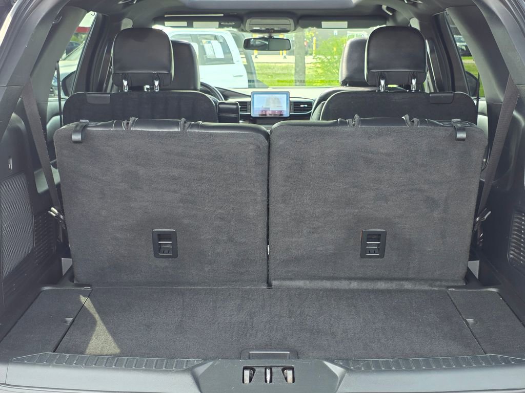 Used 2020 Ford Explorer Limited image 39