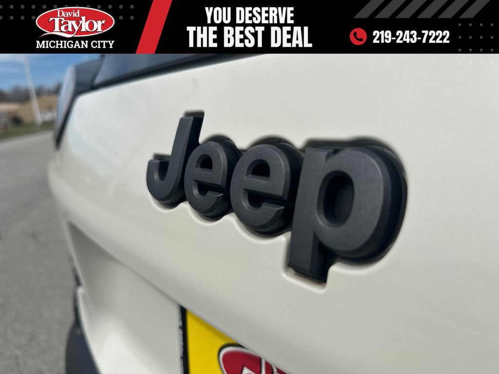 Used 2019 Jeep Cherokee Trailhawk image 35