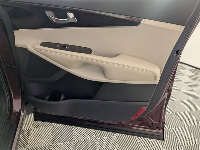 Used 2020 Kia Sorento LX image 31