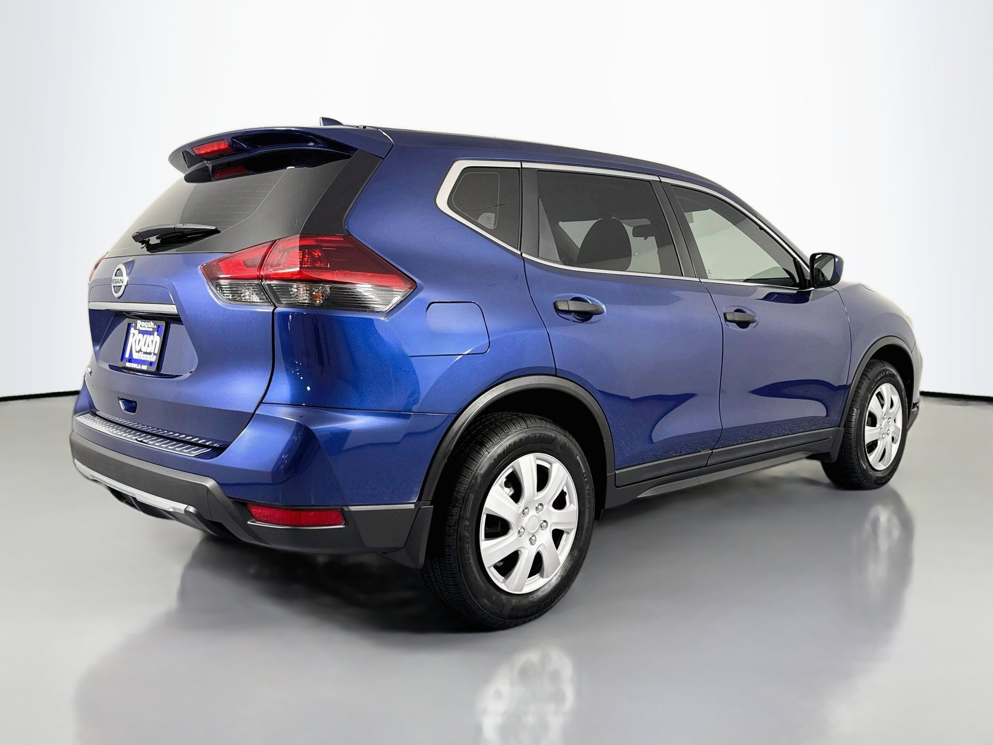 Used 2019 Nissan Rogue S FWD image 5