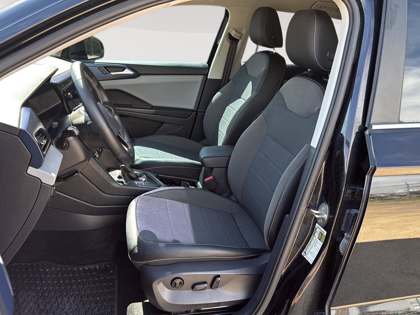 Used 2022 Volkswagen Taos SE image 12