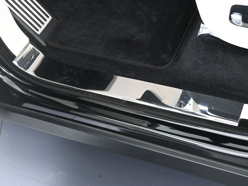Certified 2022 Rolls-Royce Cullinan image 16