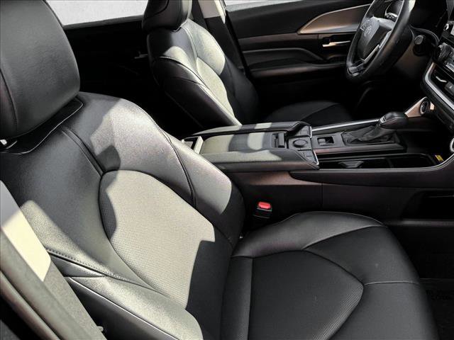 Certified 2025 Toyota Grand Highlander AWD image 20