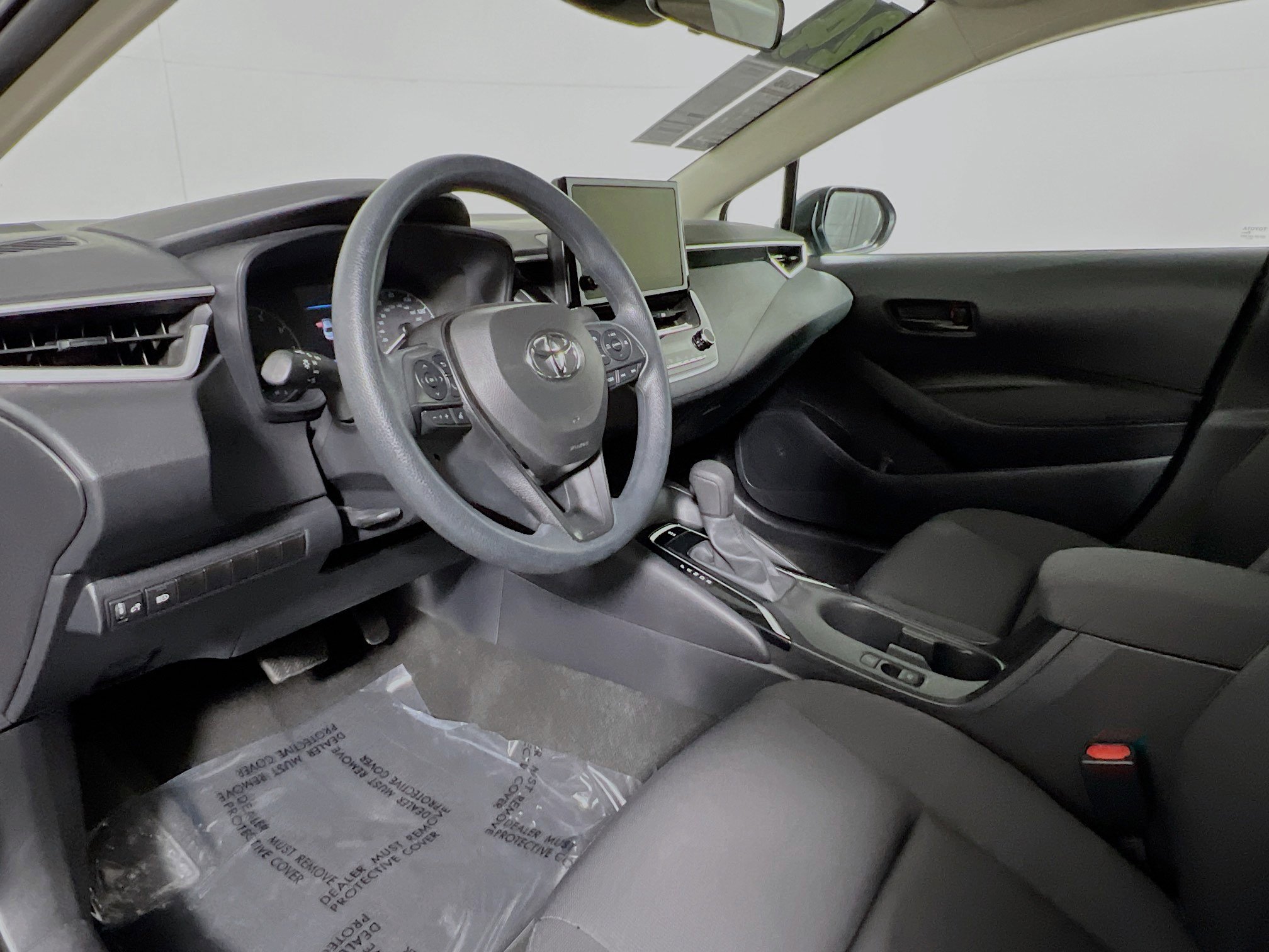 Used 2024 Toyota Corolla LE image 30