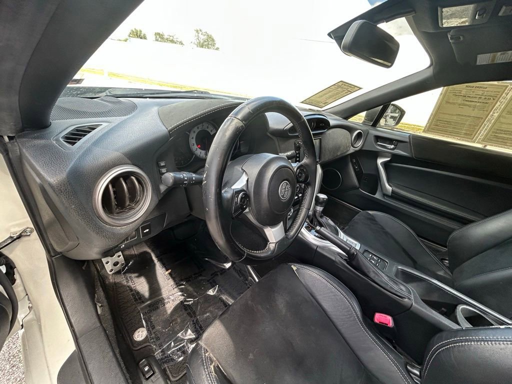 Used 2018 Toyota 86 image 11