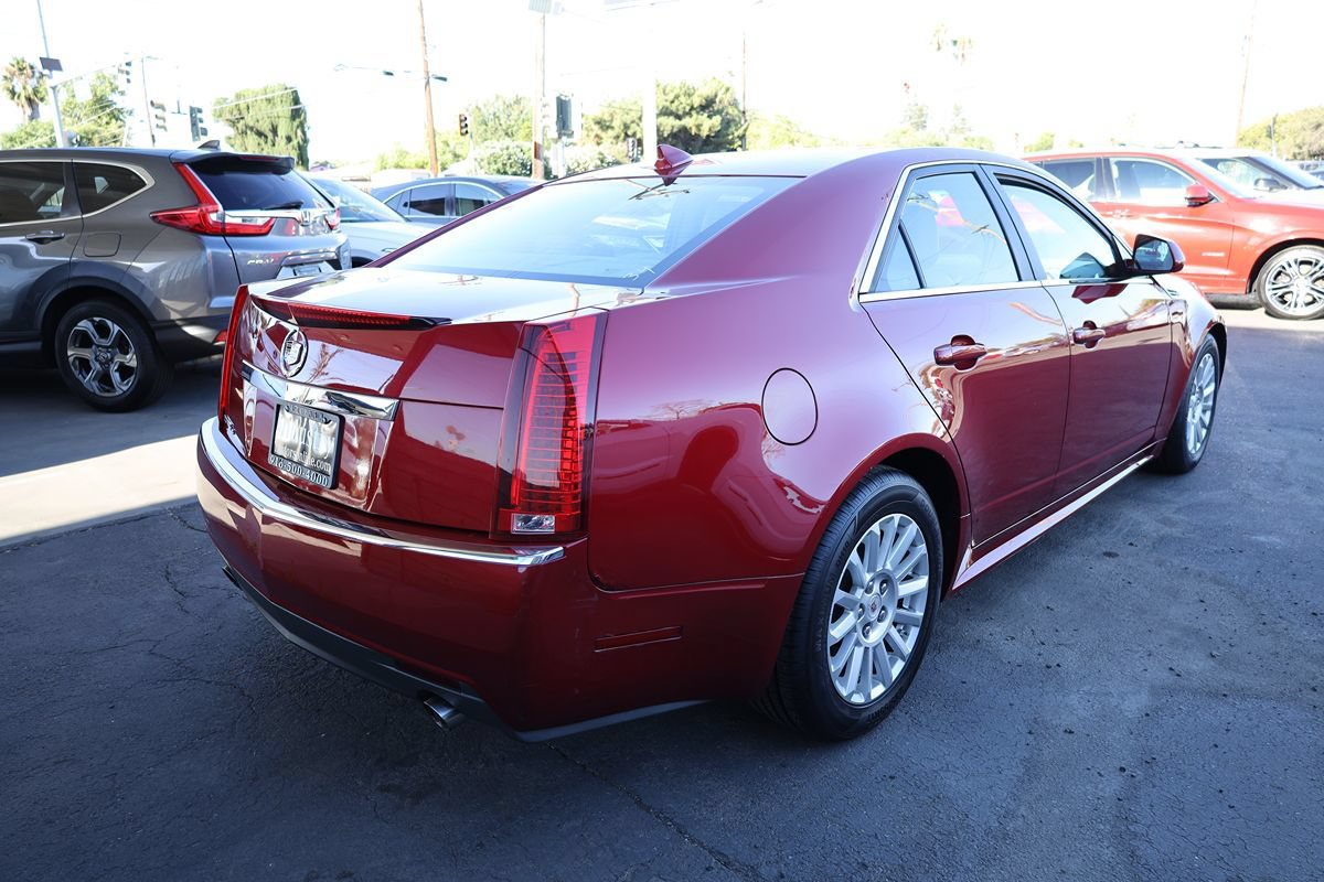 Used 2010 Cadillac CTS Luxury AWD/4WD image 4