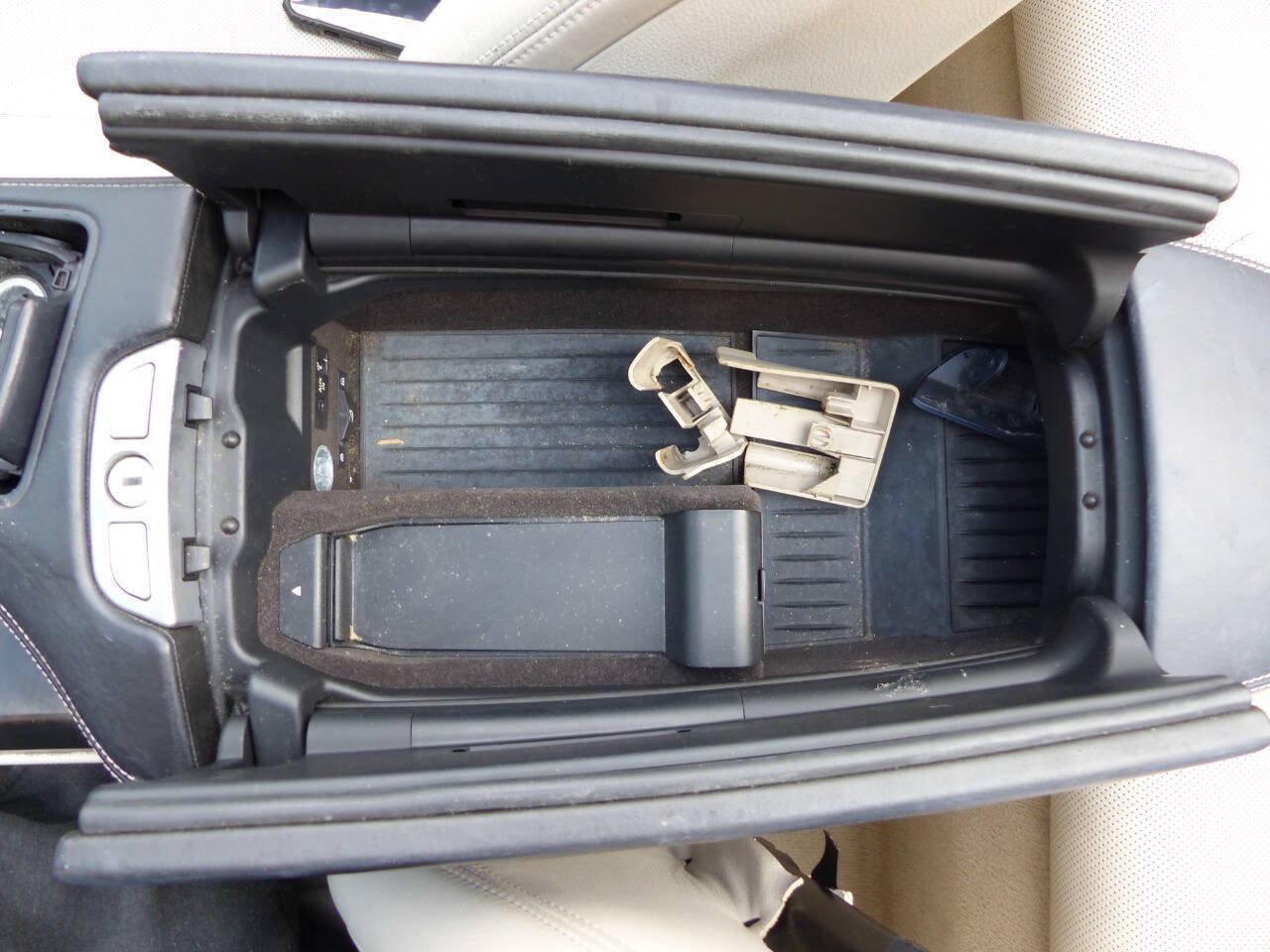 Used 2012 BMW 650i Convertible RWD image 65