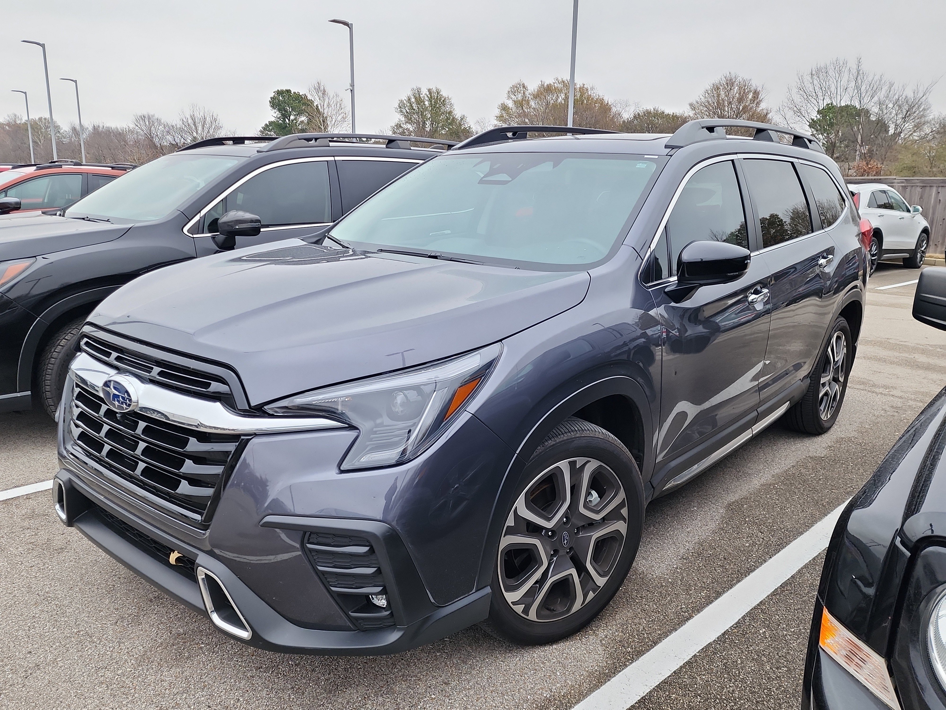 Certified 2024 Subaru Ascent Touring w/ Popular Package #2 image 4