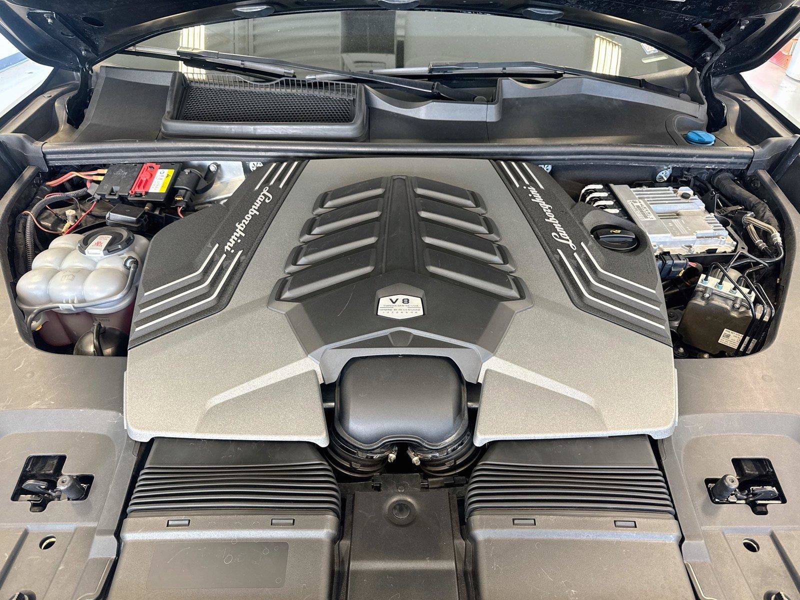 Used 2020 Lamborghini Urus AWD/4WD image 30