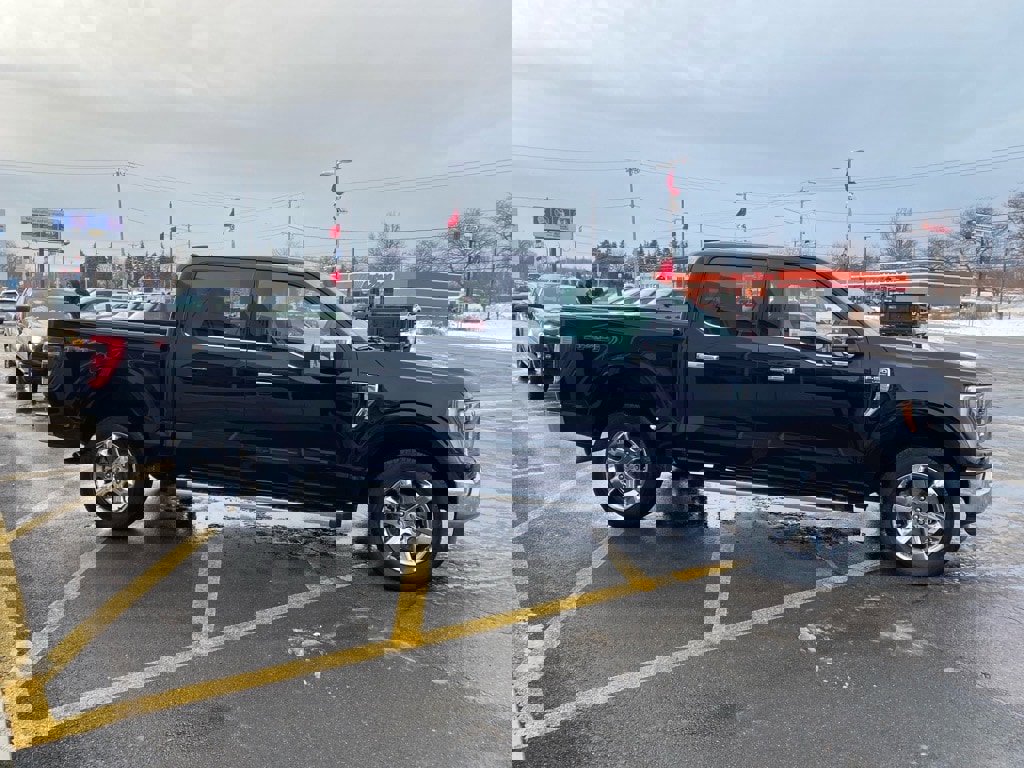 Used 2023 Ford F150 Lariat w/ Equipment Group 502A High image 6